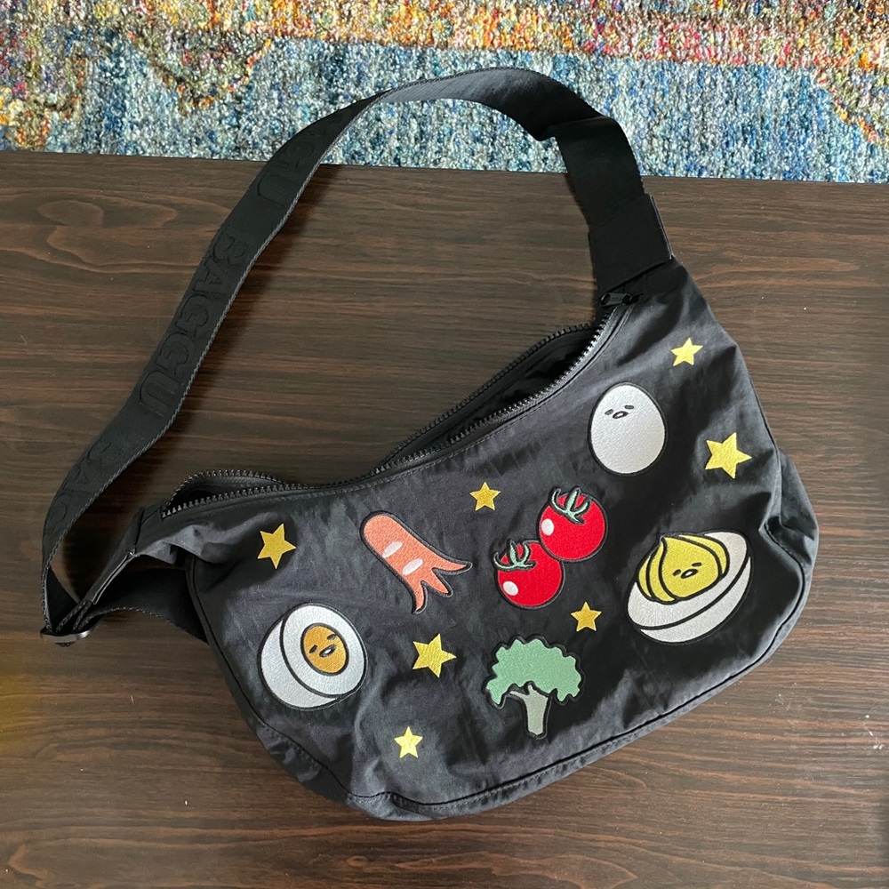 BAGGU Gudetama medium crescent. Only used 3x or so. Very good condition!